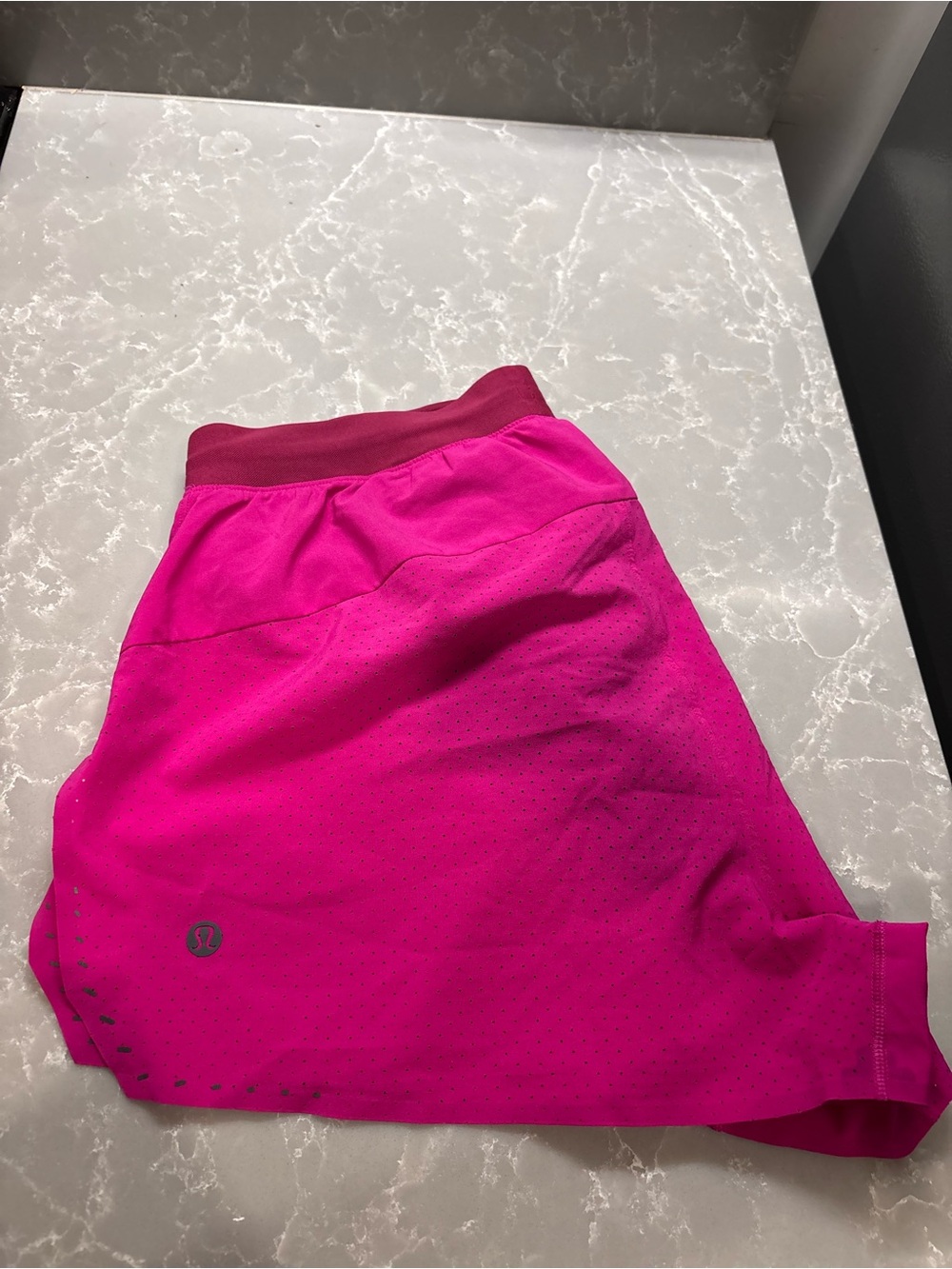 lululemon Men’s Pink Fast and Free Short 3” Size Small